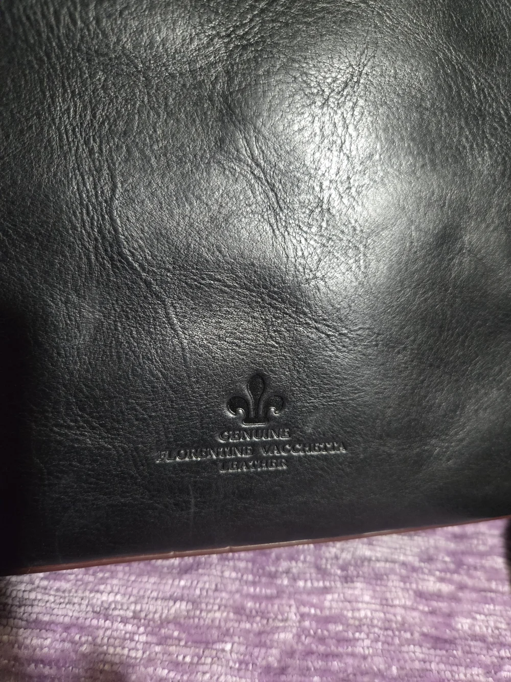 Dooney & Bourke FLORENTINE NAVY💙 Leather Naomi Satchel with Gold Hardware. EUC